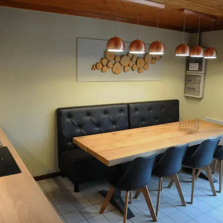 Comfortable Renovated House With A Microwave Near *